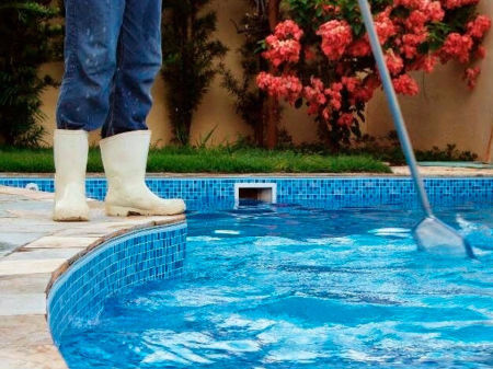 limpeza de piscina em sorocaba